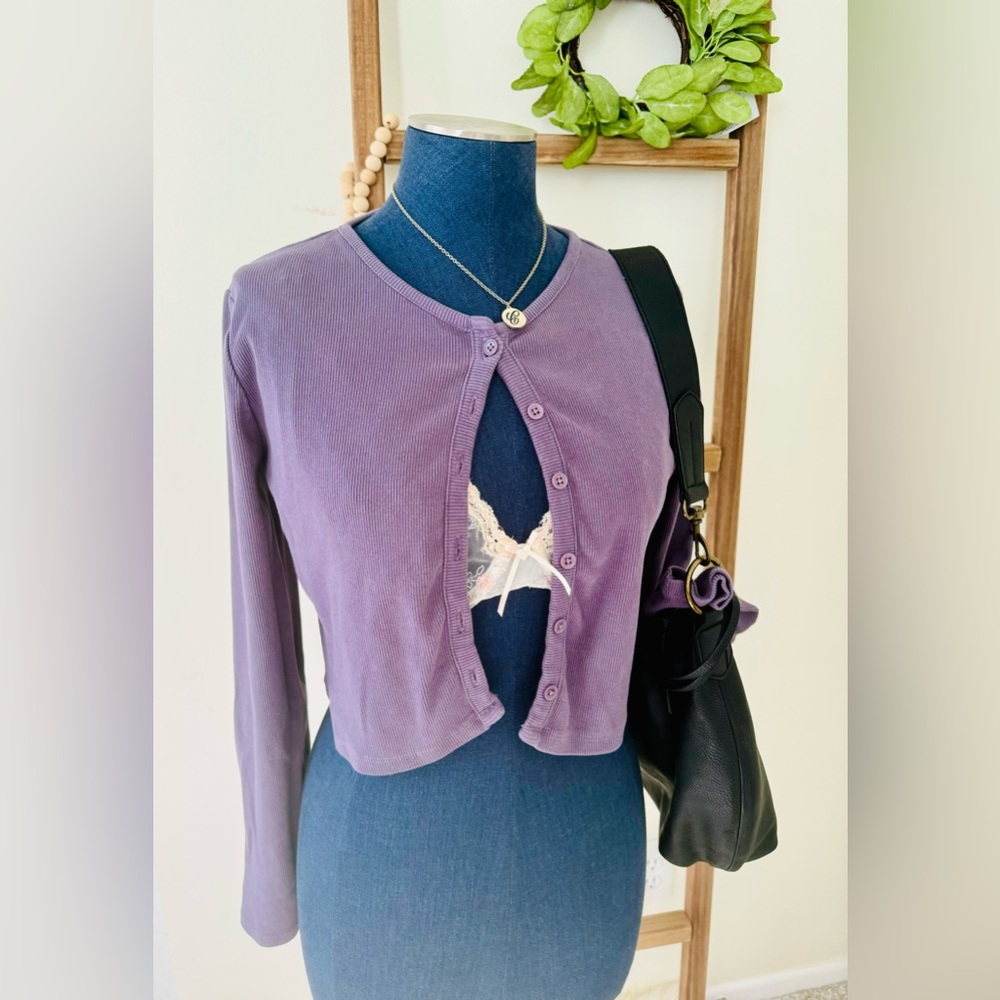 ZARA Purple Semi-Cropped Ribbed Stretchy Button Up Cardigan Sweater Size Large